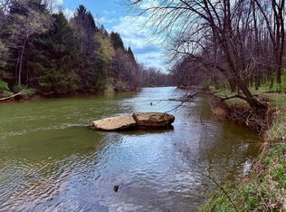 Miller Rd, Hamilton, PA 15744