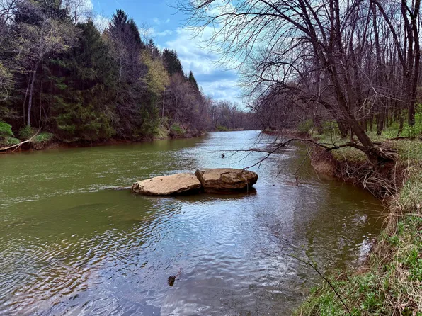 Miller Rd, Hamilton, PA 15744