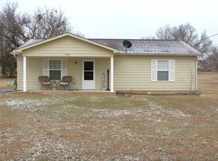 207 E Scott St, Henryetta, OK 74437