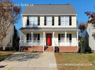 1528 Crag Burn Ln, Raleigh, NC 27604