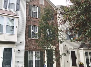 2083 Stargrass Ct, Woodbridge, VA 22192