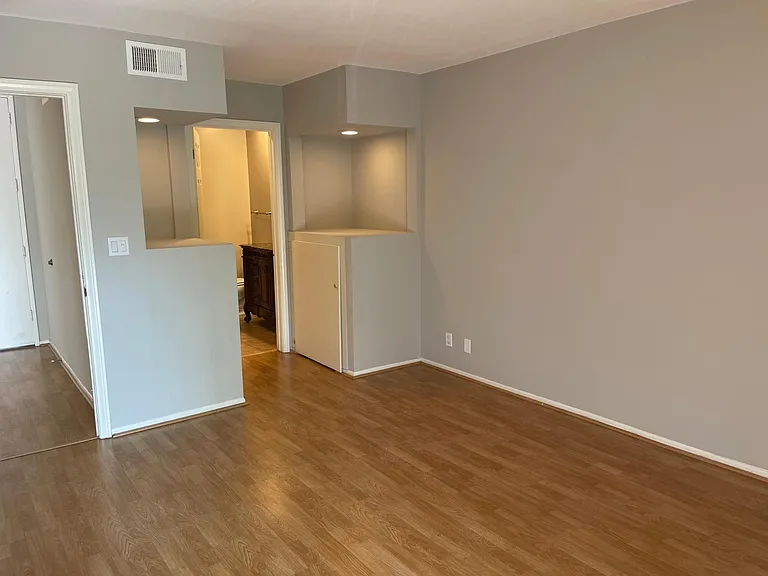 412 N Bellflower Blvd #208 — Photo 51