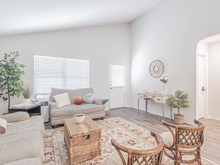 7019 Capella Cir — Photo 11