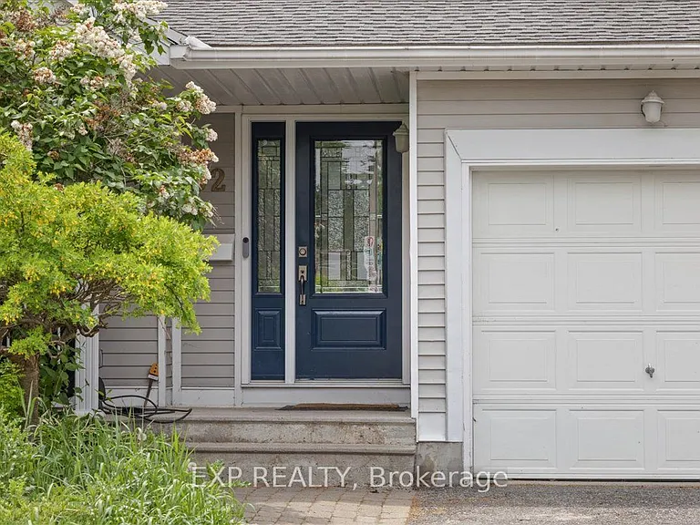 32 Flanders St — Photo 2