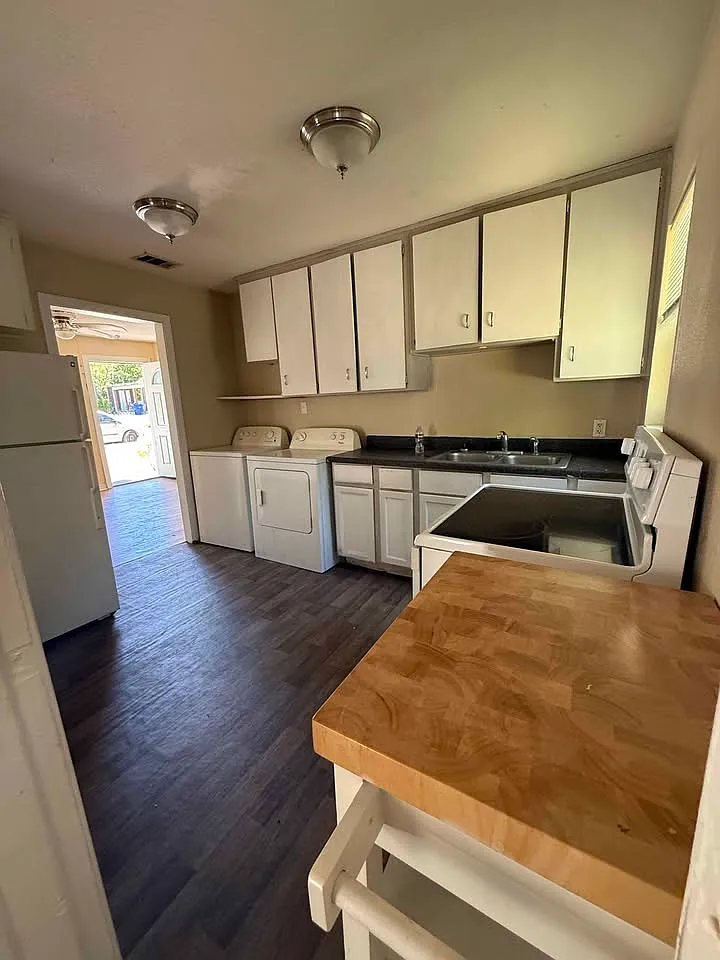 2 bed, 1016 sqft, $1,000 — Photo 4