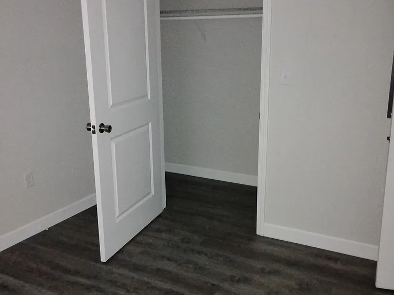 510 E Johnson Ave #B — Photo 11