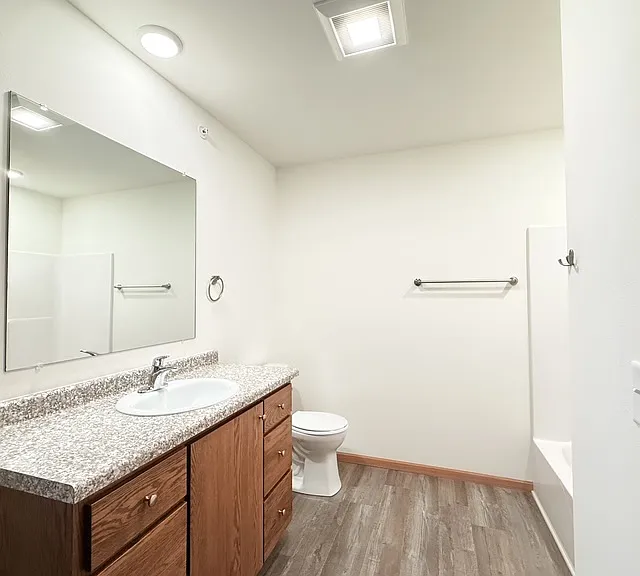 822 Kennedy St #207 — Photo 13