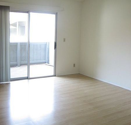2nd image of 108 Damsen Dr