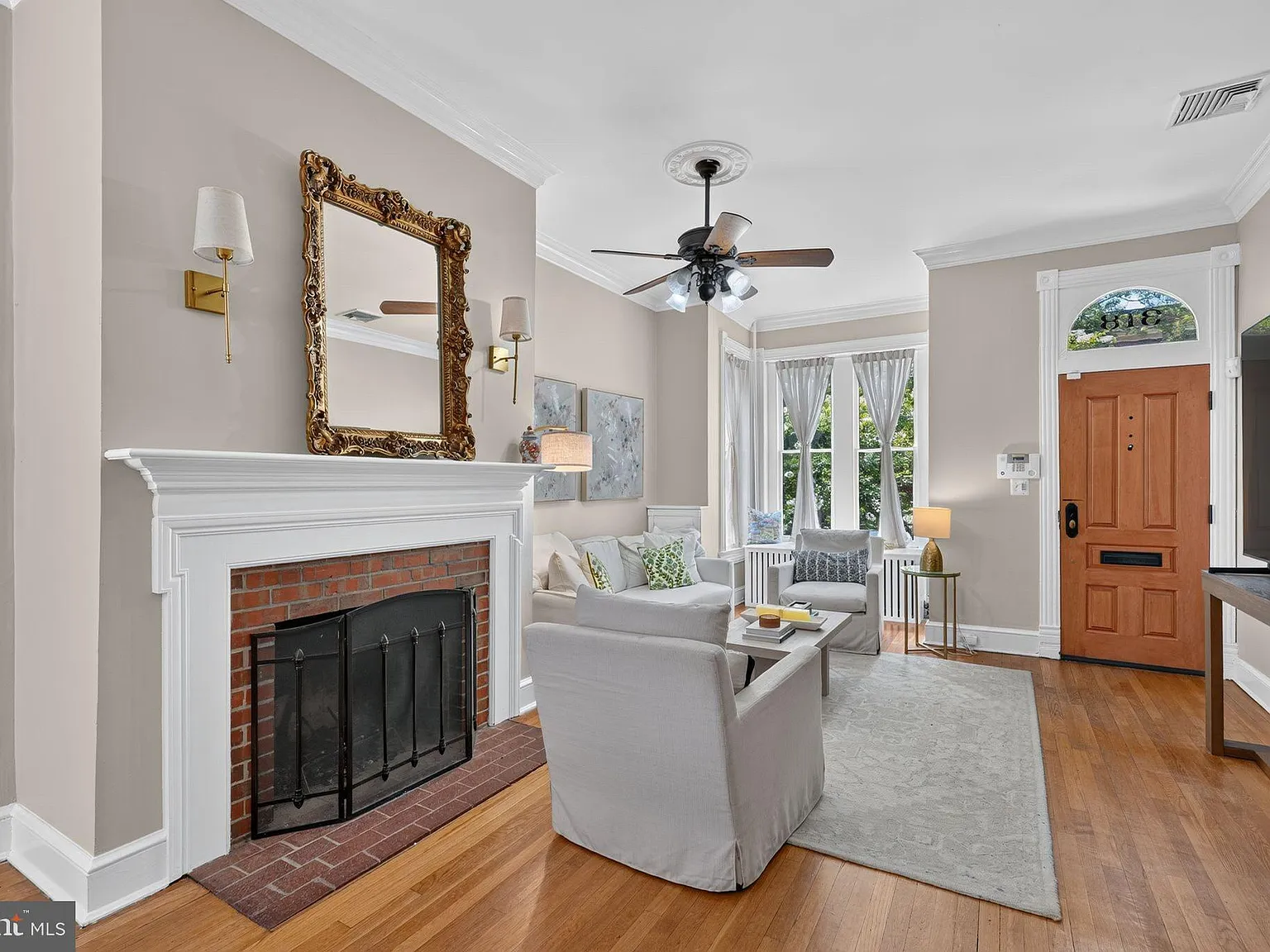 3 bed, 1962 sqft, $6,500 — Photo 3