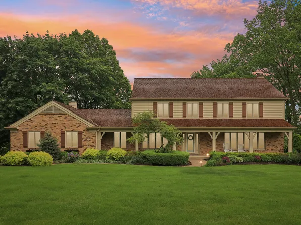 7316 Gleneagle Cir, Crystal Lake, IL 60014