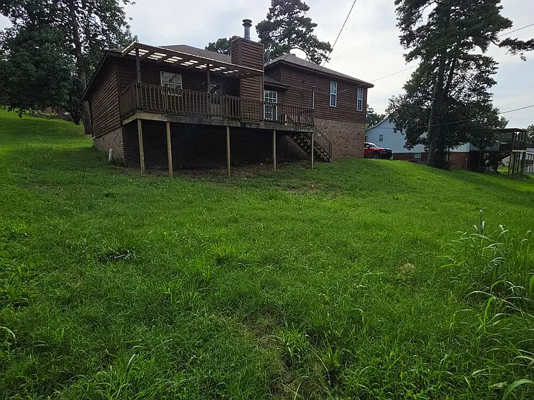 611 Preston Dr — Photo 25