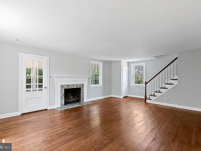 3731 School Ln — Photo 5