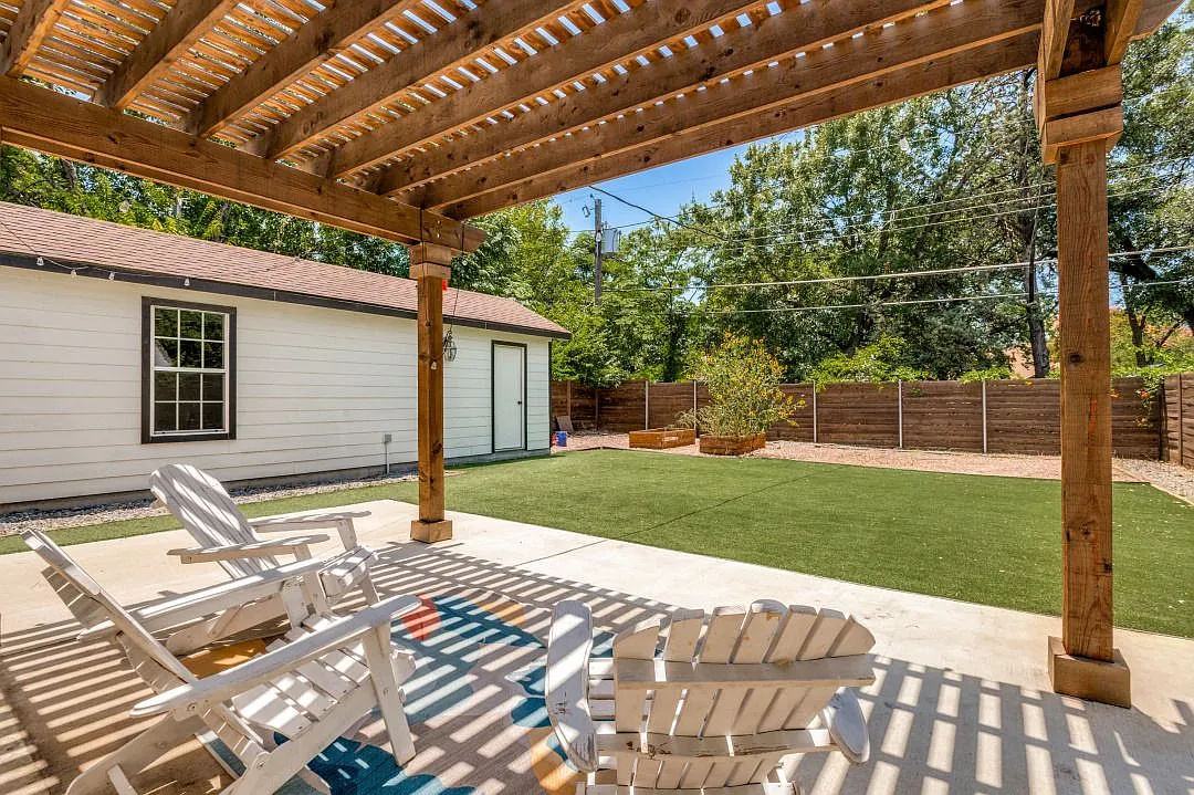3 bed, 3.0 bath, 1565 sqft, $3,200 — Photo 1