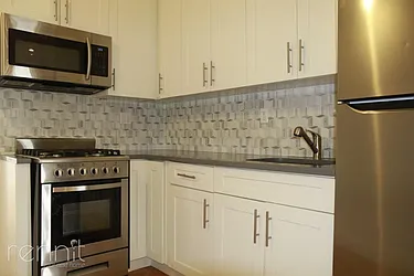 Rented by Rennit Inc.