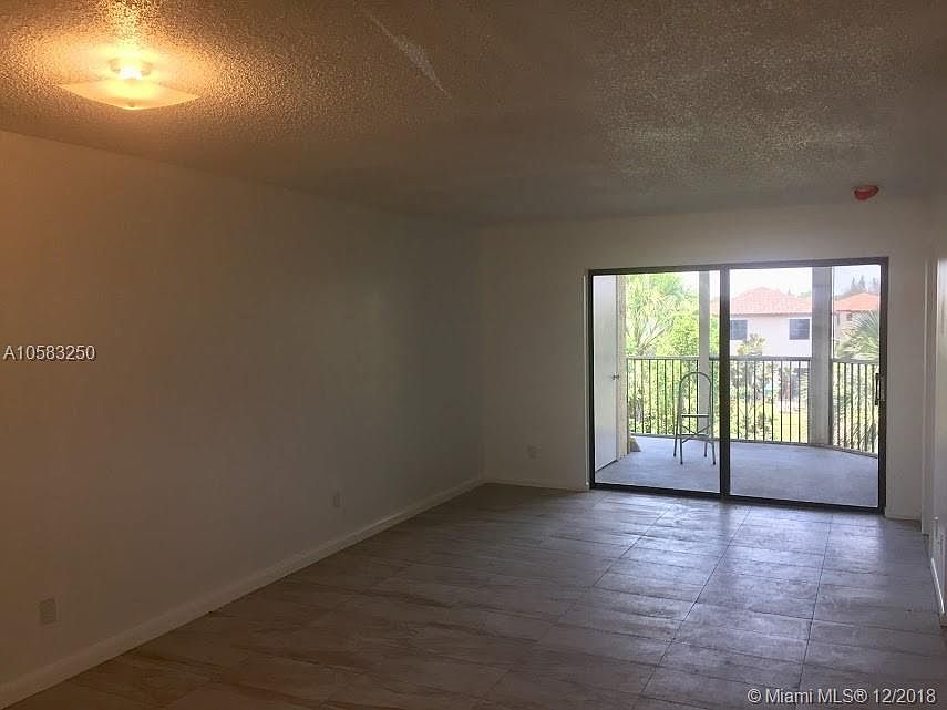 2nd image of 3470 Foxcroft Rd APT 305