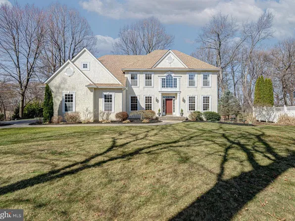 119 Red Oak Dr, Lincoln University, PA 19352