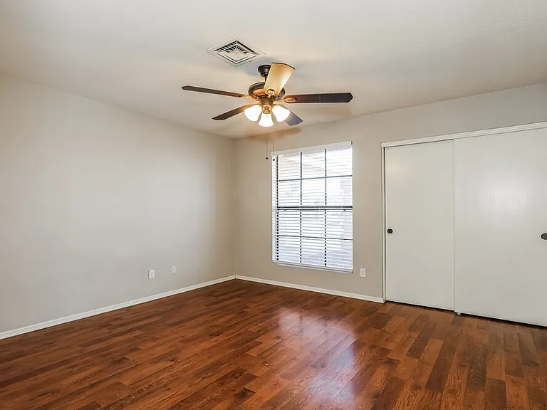 5215 W Diana Ave — Photo 13