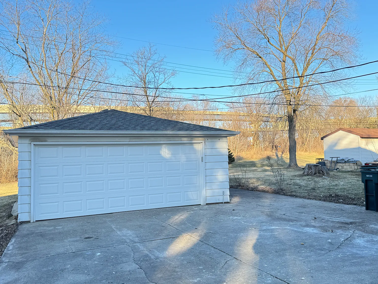 2 bed, 1000 sqft, $1,725 — Photo 2