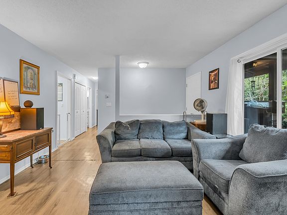 5th image of 10620 150th St #1202