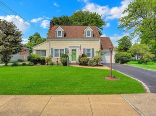 5 Newell Rd, Merrick, NY 11566
