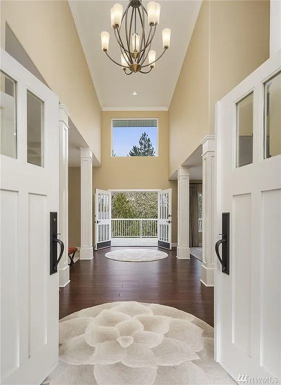 185th Ave NE, Bellevue — Photo 1