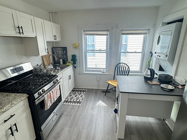 40 Jefferson St #1 — Photo 1