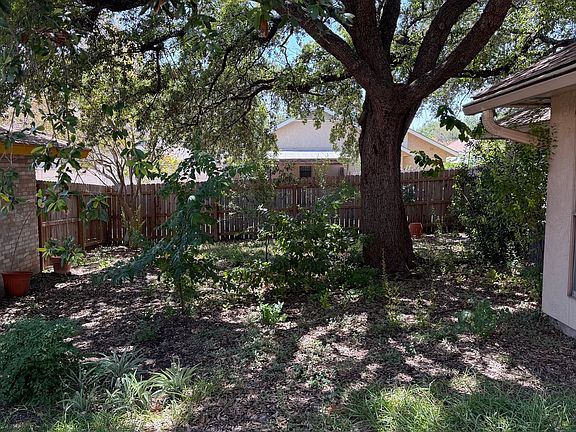 4th image of 1526 BEAUCHAMP ST