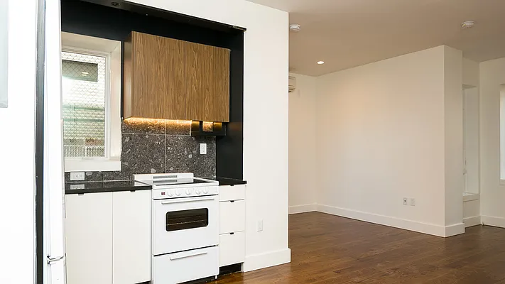 Rented by Nooklyn NYC LLC | media 14