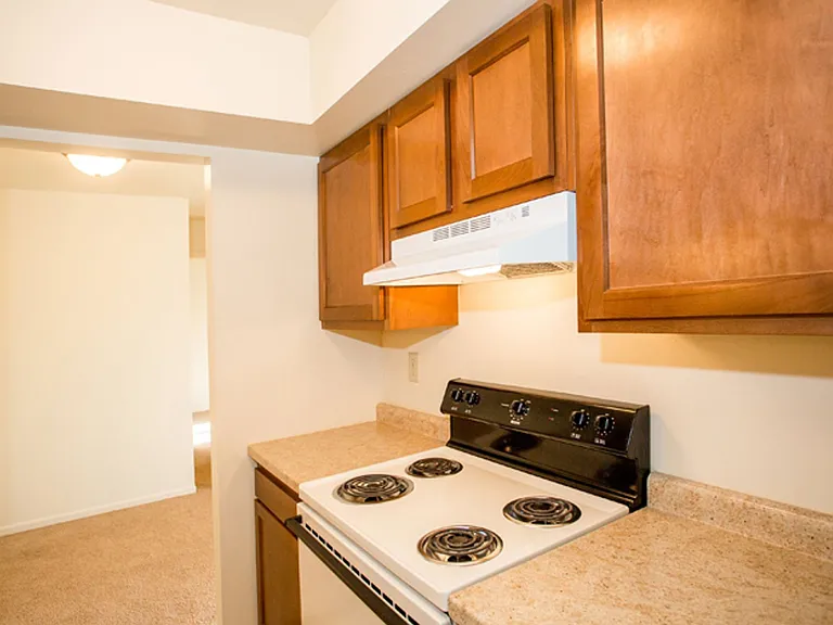 Avalon Woods Apartment Homes — Photo 24