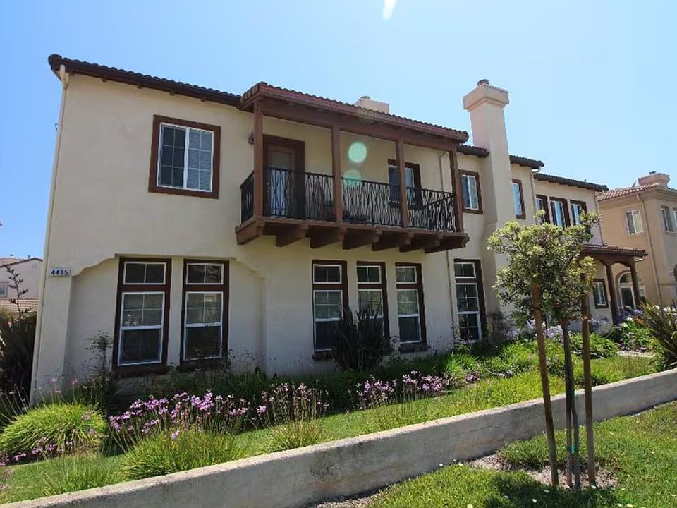 Front of townhome