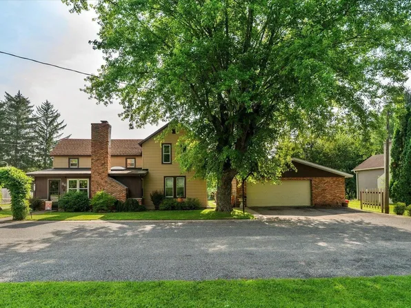 86 6th St, Hokah, MN 55941