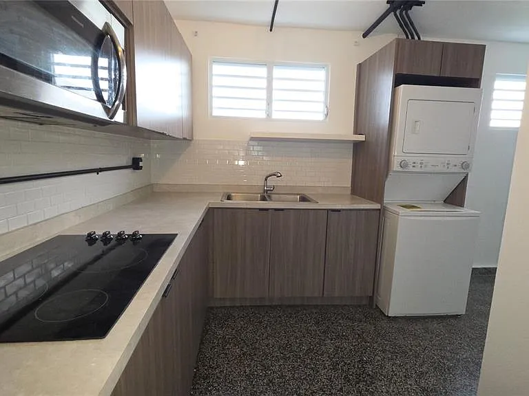 21 P5 133 Urb Ponce De Leon #1A — Photo 3