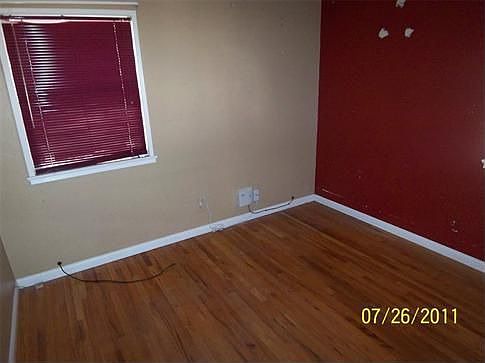 3rd image of 384 Country Club Ln