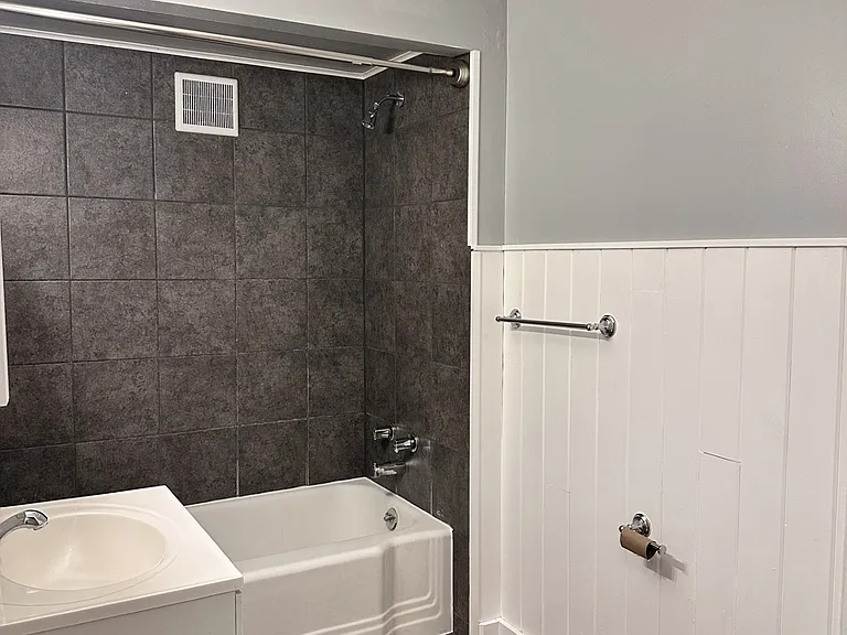 605 Caldwell St — Photo 15
