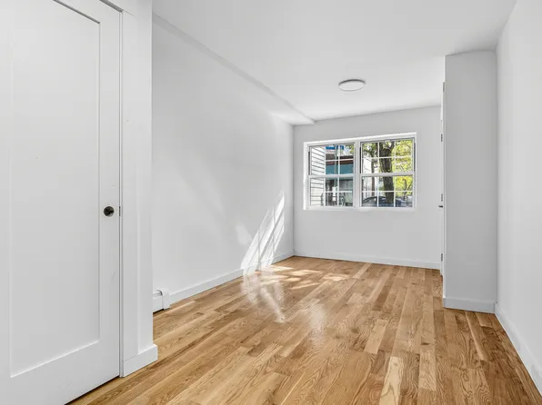 2011a Fulton Street image 4 of 12