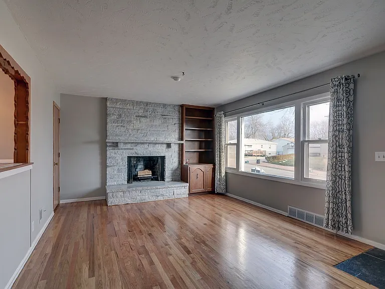 3514 S 88th St — Photo 2