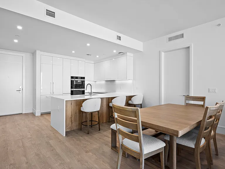 220 Lake Shore Dr #1413 — Photo 8