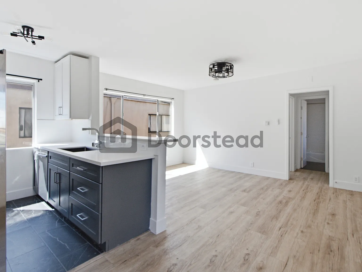 1 bed, 1.0 bath, 700 sqft, $2,190 — Photo 3