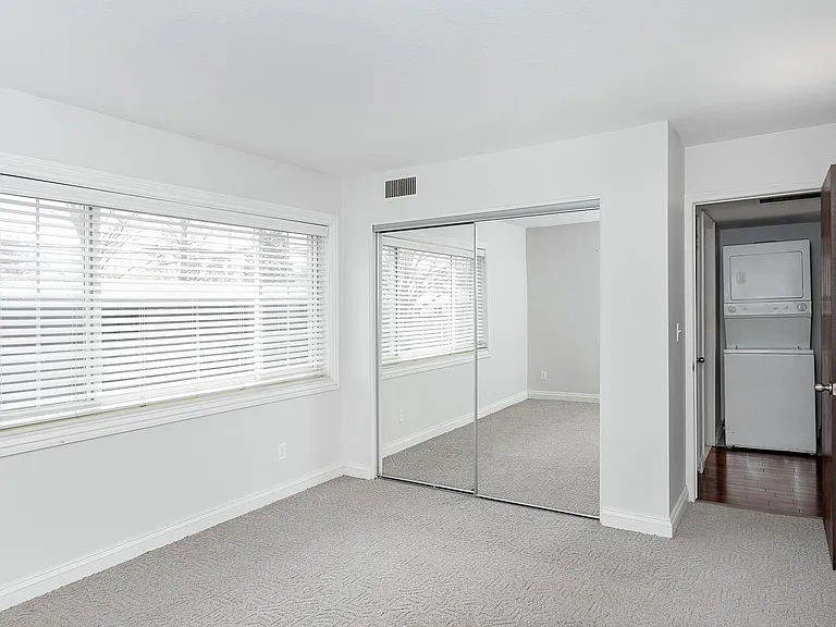 2309 Walton Blvd #32 — Photo 18
