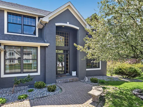 7319 Fawn Hill Rd, Chanhassen, MN 55317