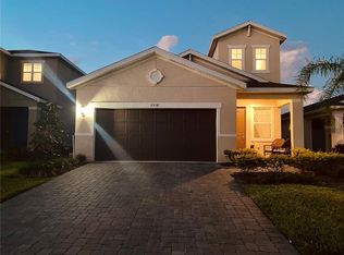 5518 Los Robles Ct, Palmetto, FL 34221