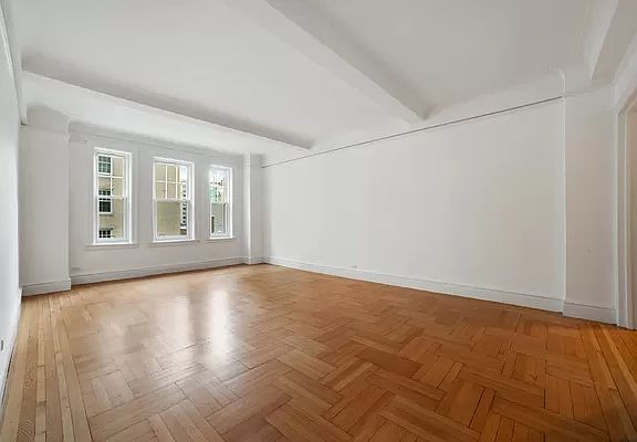 2nd image of 685 W End Ave #8C