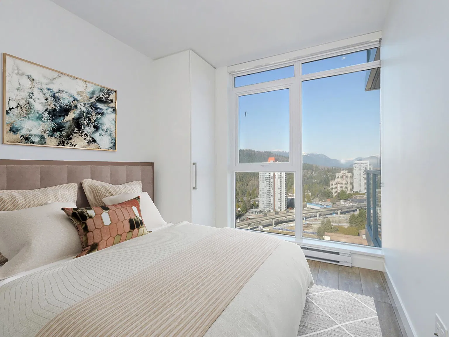 1 bed, 600 sqft, $2,300 — Photo 3