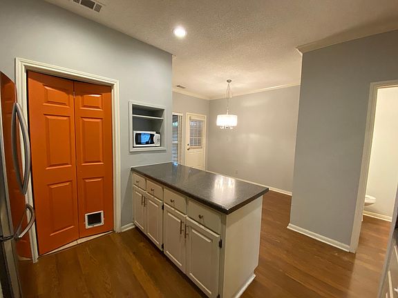 4th image of 1307 Kinney Ave APT 103