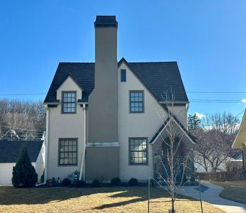 407 E Main St, Decorah, IA, 52101