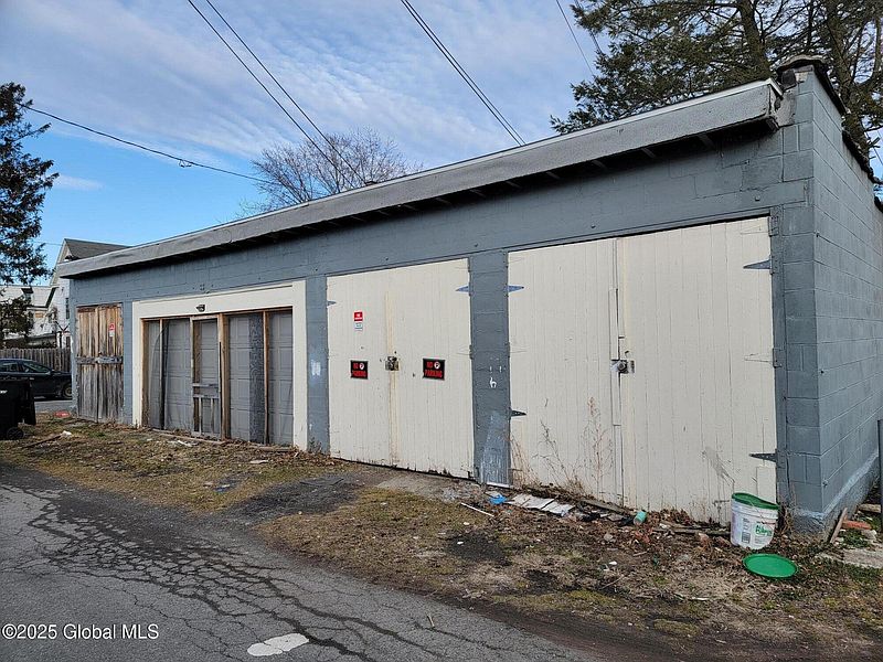3rd image of 289 5th Avenue
