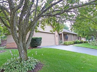 7061 Pickett Dr #D, Sylvania, OH 43560