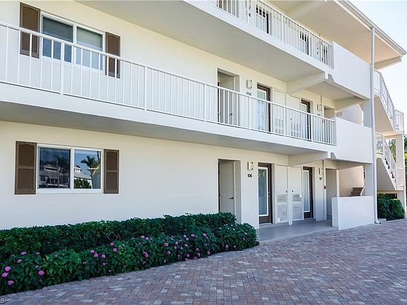 3rd image of 250 7th Ave S APT 106