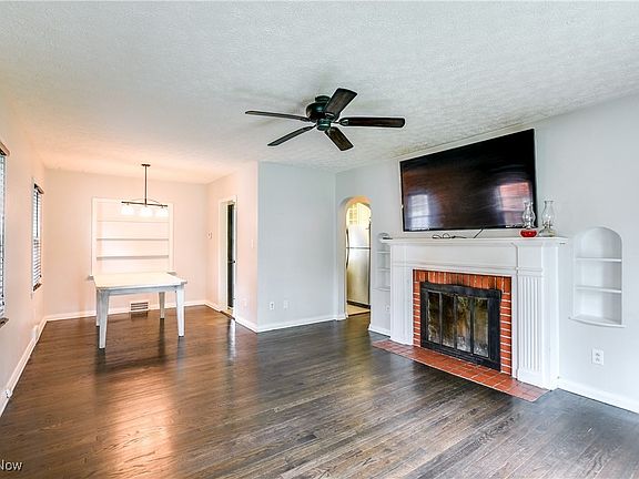 4th image of 1521 Parkgate Ave