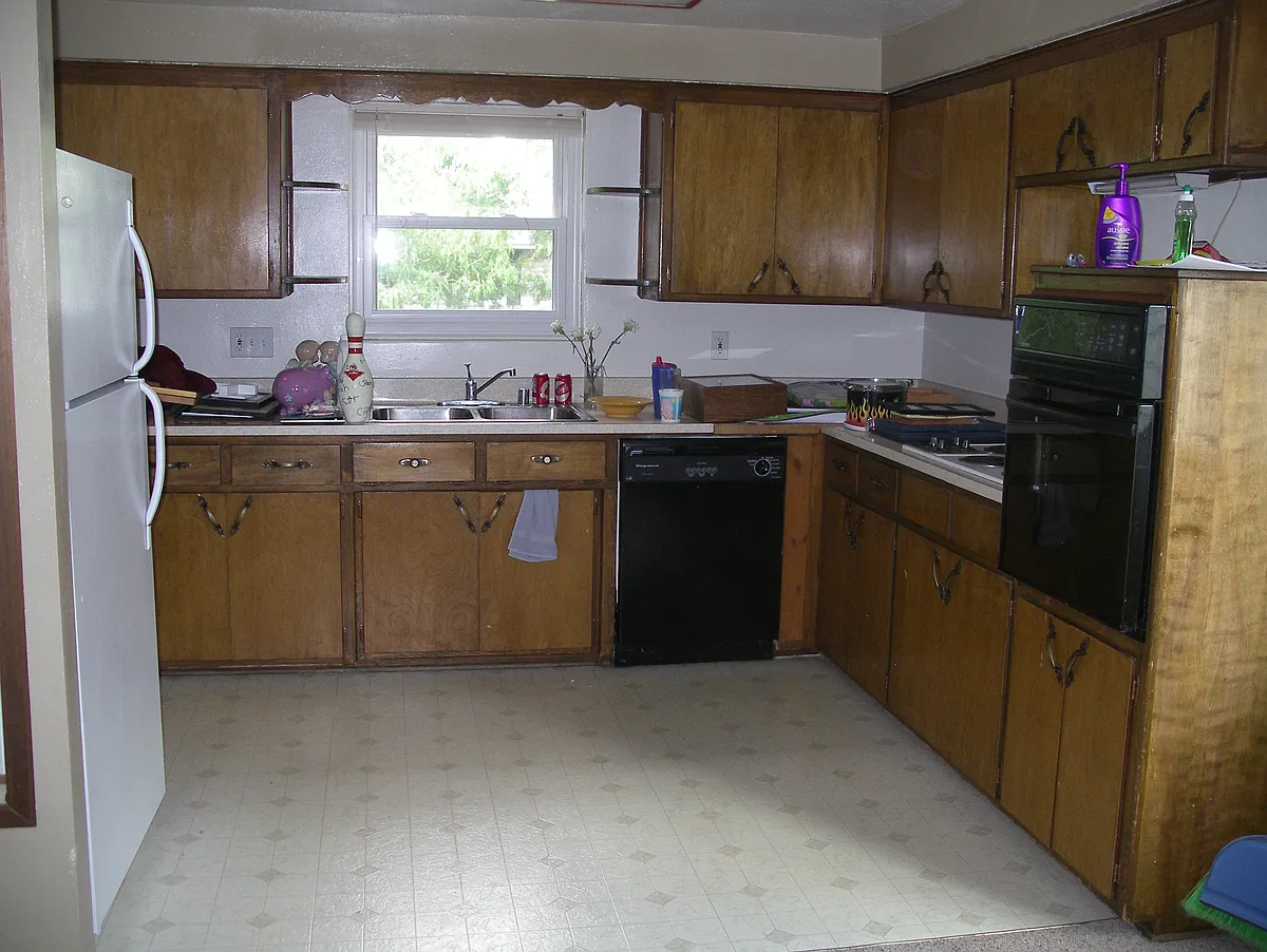 Building Photo - 5077 N 126th St #1